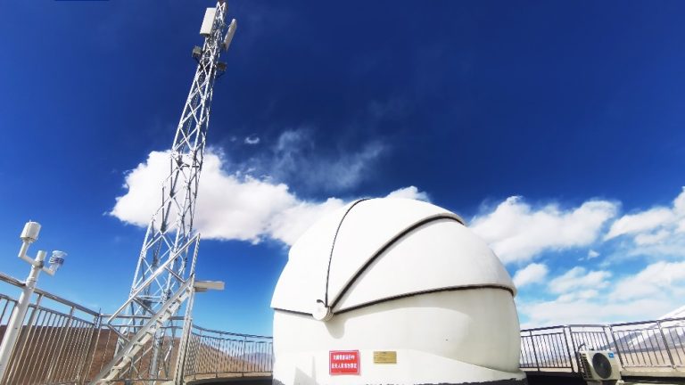 La Chine construit une station de communication laser entre satellite et sol