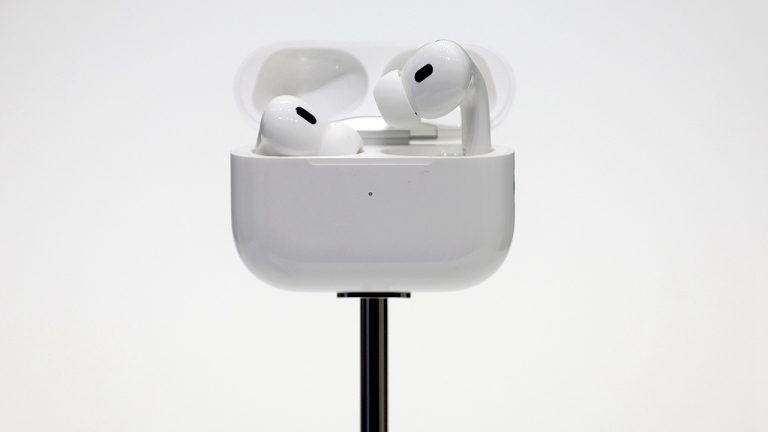 La FDA approuve les nouveaux AirPods d&rsquo;Apple comme aides auditives