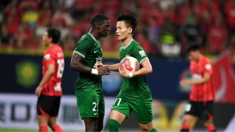 Le Beijing Guoan gâche la revanche de Chengdu Rongcheng avec un match nul 2-2