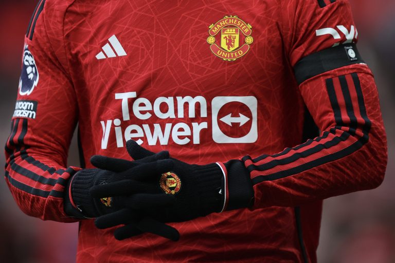 Manchester United enregistre des pertes à neuf chiffres malgré des revenus record