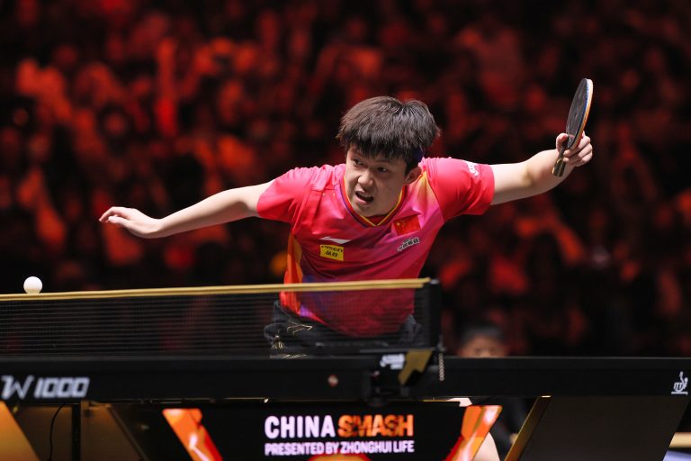 Wang Chuqin, tête de série numéro un, débute le WTT China Smash avec une victoire 3-0