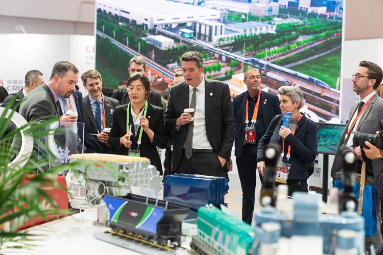 Photos : Explorez les innovations à la China International Supply Chain Expo