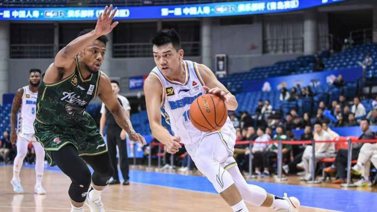 Pékin et le Xinjiang se qualifient pour les quarts de finale de la Coupe des clubs CBA