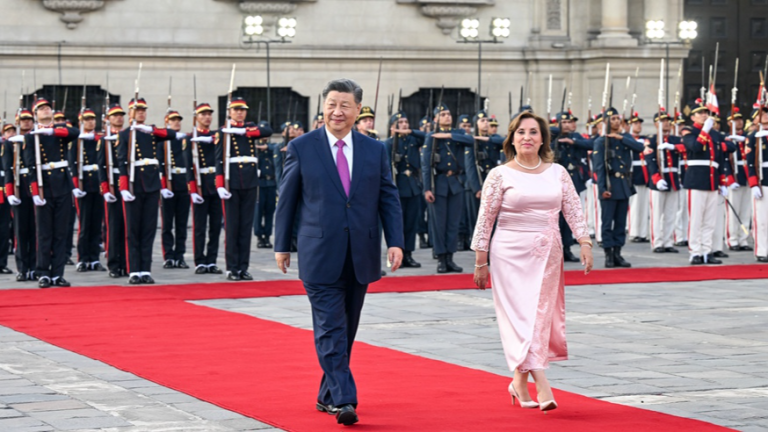 Xi envisage une nouvelle étape du partenariat stratégique global Chine-Pérou