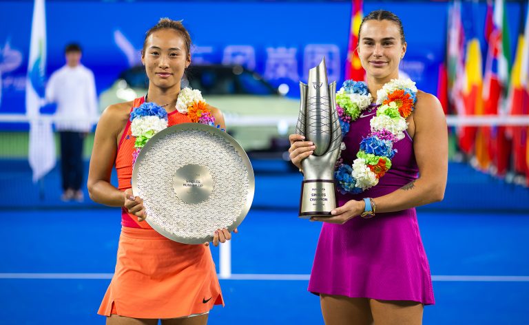 Zheng Qinwen affrontera à nouveau Aryna Sabalenka lors de la finale WTA