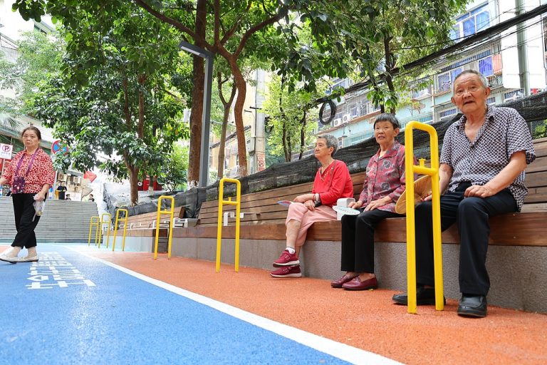 En Chine, une nouvelle profession aide les personnes âgées à vivre plus longtemps chez elles