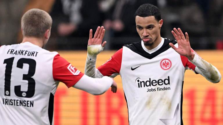Francfort bat Dortmund en Bundesliga, Marmoush part pour Man City