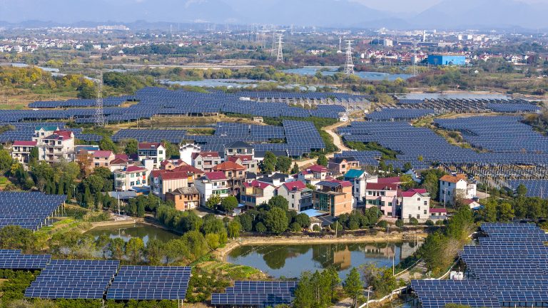 La loi chinoise sur l&rsquo;énergie promeut la transition verte et la gouvernance énergétique mondiale