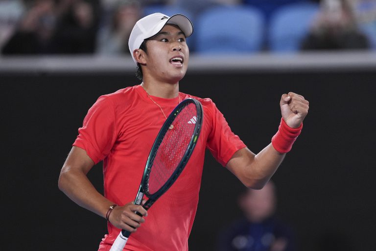 L&rsquo;apprenant de qualification Tien étourdit Daniil Medvedev dans une épopée de fin de soirée