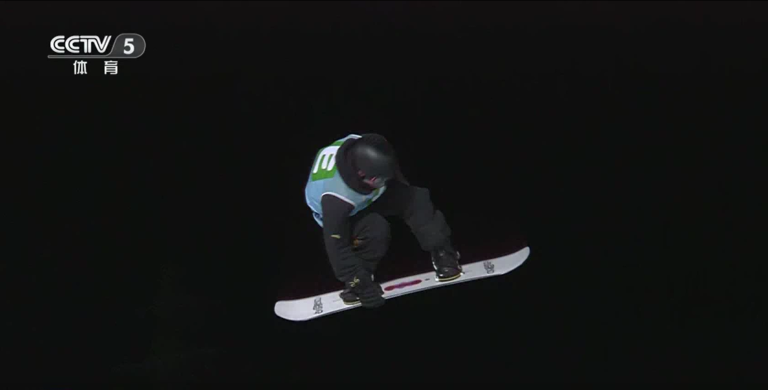 Le Chinois Yang Wenlong remporte sa première victoire en Coupe du monde de snowboard big air