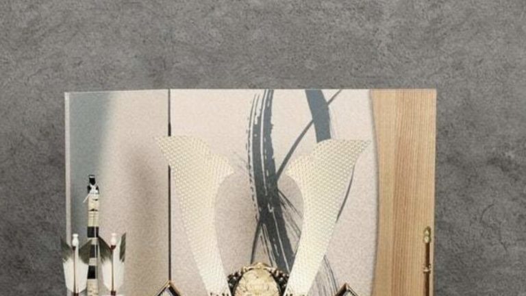 Japanese Premier Ishiba gives Trump Golden Helm from Samurai