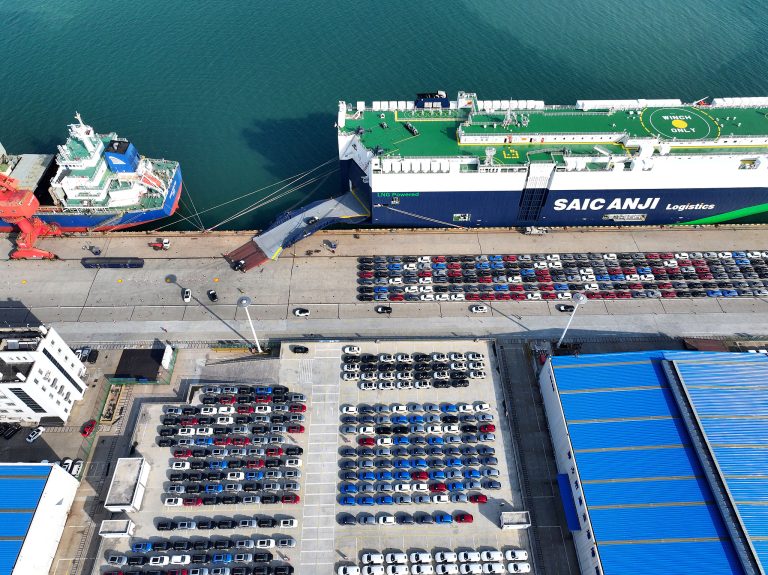 Le commerce annuel des services chinois dépasse 1 billion de dollars