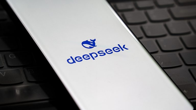 Les principaux opérateurs de télécommunications de la Chine intègrent pleinement le modèle d&rsquo;IA profonde