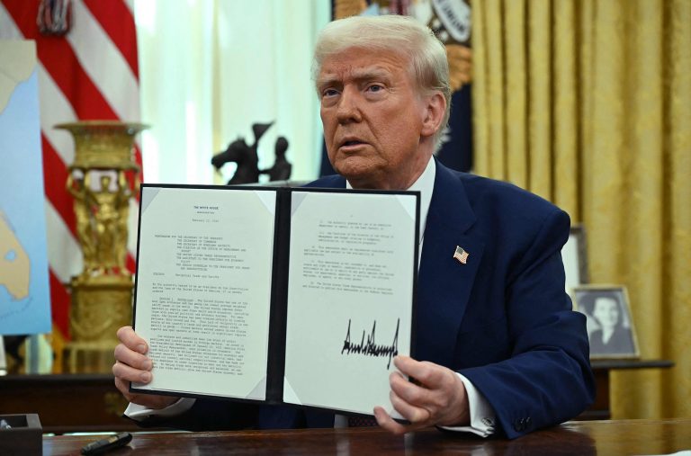 Les tarifs en acier et en aluminium de Trump pour nuire aux industries américaines, consommateurs