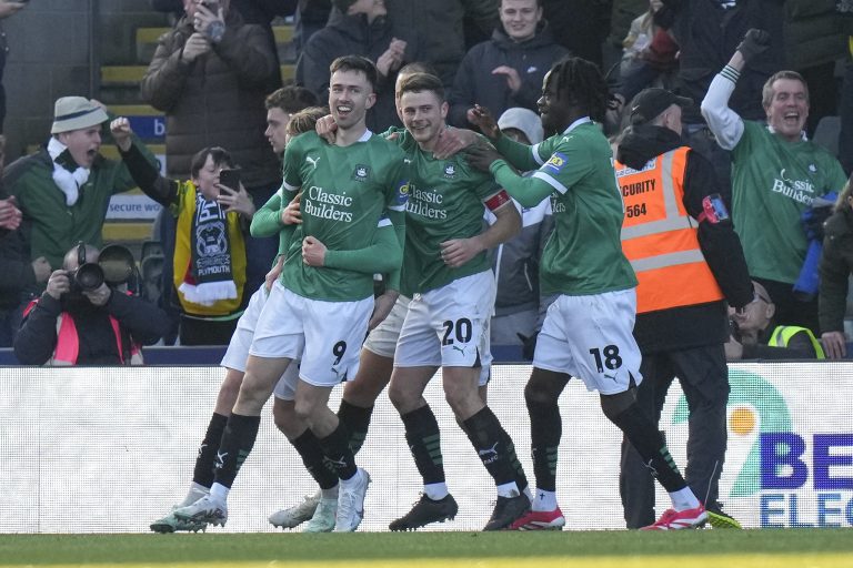 Liverpool subit une défaite de la FA Cup à Plymouth 1-0