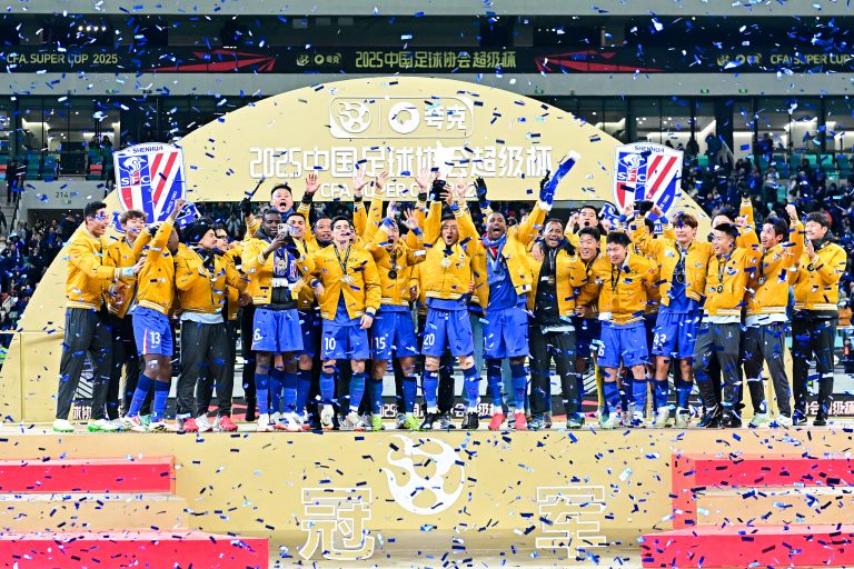 Shenhua bat le port pour remporter l&rsquo;édition Shanghai Derby de la Super Cup chinoise