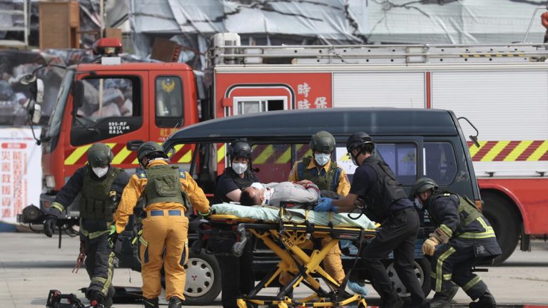 Taiwan, a dead after explosion in a shopping center