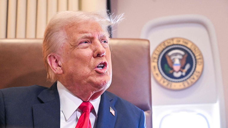 Trump pour annoncer 25% d&rsquo;acier et des tarifs en aluminium dans l&rsquo;escalade commerciale