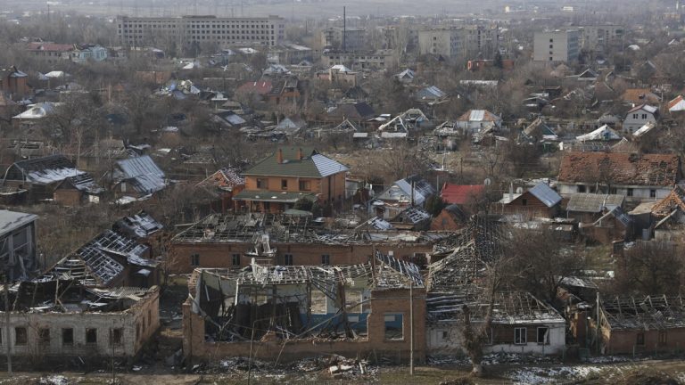 WSJ, China pushes to play a role in peace in Ukraine