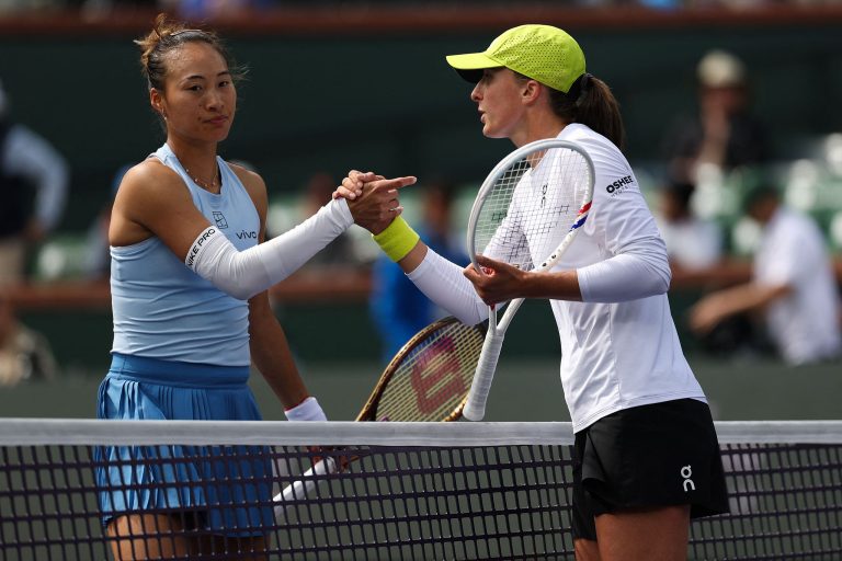 BNP Paribas Open Run de Zheng Qinwen s&rsquo;est arrêté par le numéro 2 mondial Iga Swiatek