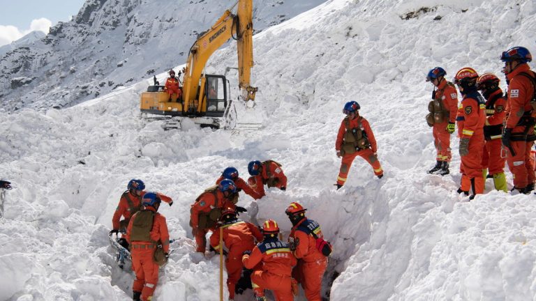 Eight dead in the avalanche in India, rescue concluded