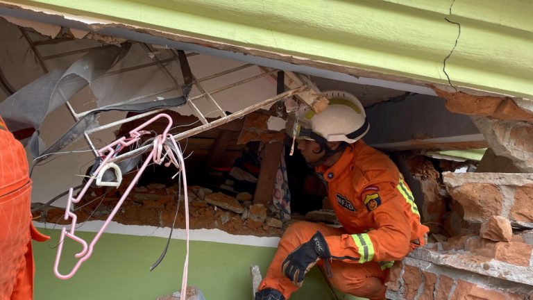 In Myanmar the balance of the deaths for the earthquake rises to 1,644