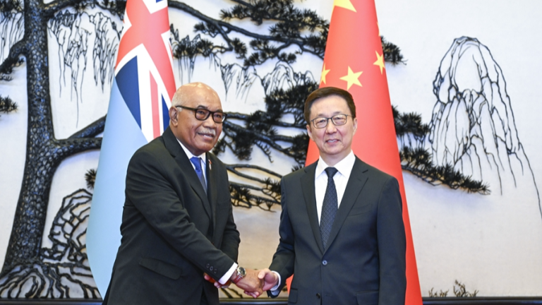 Le vice-président chinois rencontre le président du Parlement des Fidji