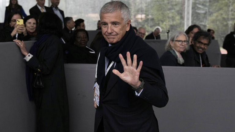 Le vice-président du CIO Samaranch minimiste d&rsquo;être préféré pour remporter l&rsquo;offre présidentielle