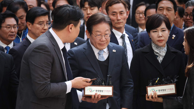 Leader de l&rsquo;opposition sud-coréenne acquitté de violation du droit des élections