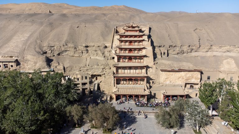 Mogao Grottoes et Angkor Wat: une comparaison de la signification culturelle