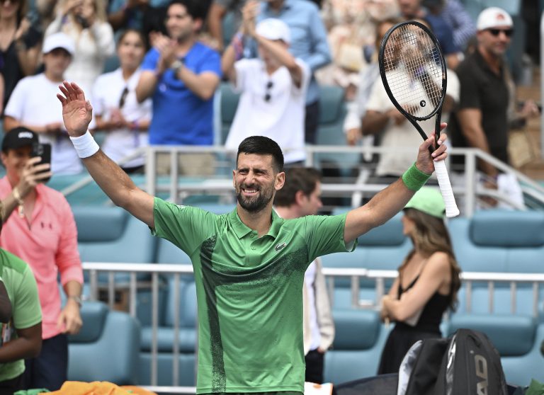 Novak Djokovic dépasse Rafael Nadal dans l&rsquo;ATP Masters 1000 victoires de l&rsquo;événement