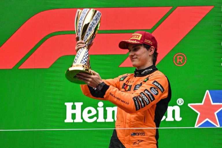 Oscar Piastri mène McLaren un-deux à F1 Grand Prix chinois