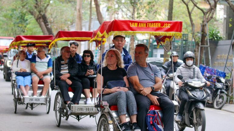 Vietnam extends the exemption from the visa for 12 countries