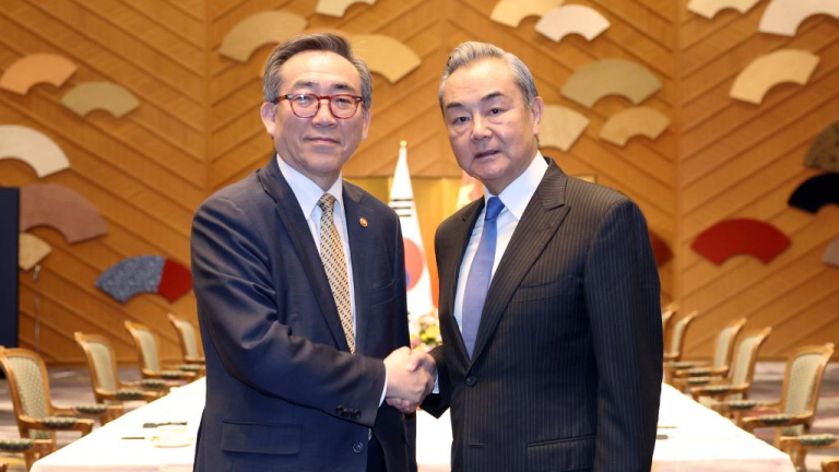 Wang Yi réaffirme les liens forts de la Chine avec la Corée du Sud