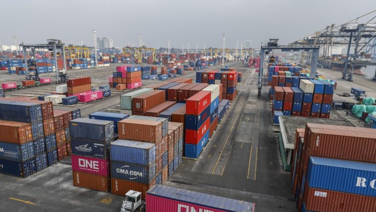 China, ‘US dice to 245% without economic logic’