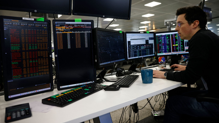 Les marchés financiers mondiaux prolongent les pertes au milieu de la crise tarifaire de Trump