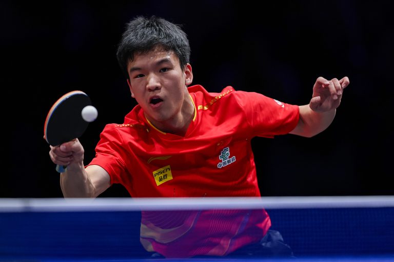 Les pagayeurs chinois multiples progressent chez WTT Contender Taiyuan
