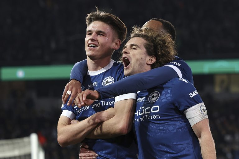 Leverkusen stupéfait par Bielefeld en demi-finale de coupe allemande