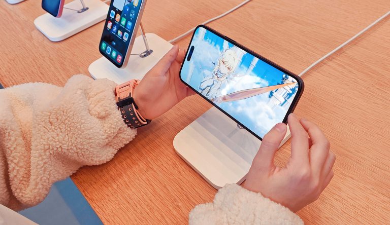 Pourquoi la guerre commerciale de Trump ne peut pas attirer Apple pour faire des iPhones en Amérique