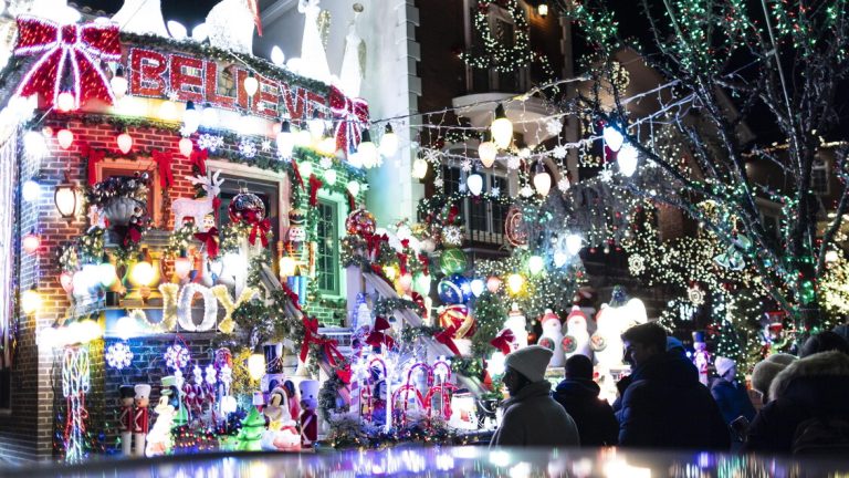 Usa duties make prices give prices Christmas decorations, stop orders China