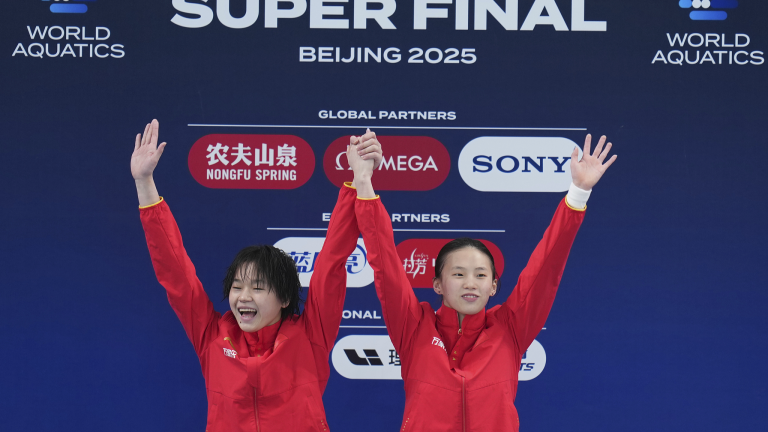 La Chine balaye les cinq médailles d&rsquo;or le premier jour à la plongée de la Coupe du monde Super Finale