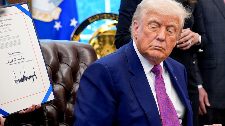 La cour d&rsquo;appel américaine rétablit les tarifs de Trump