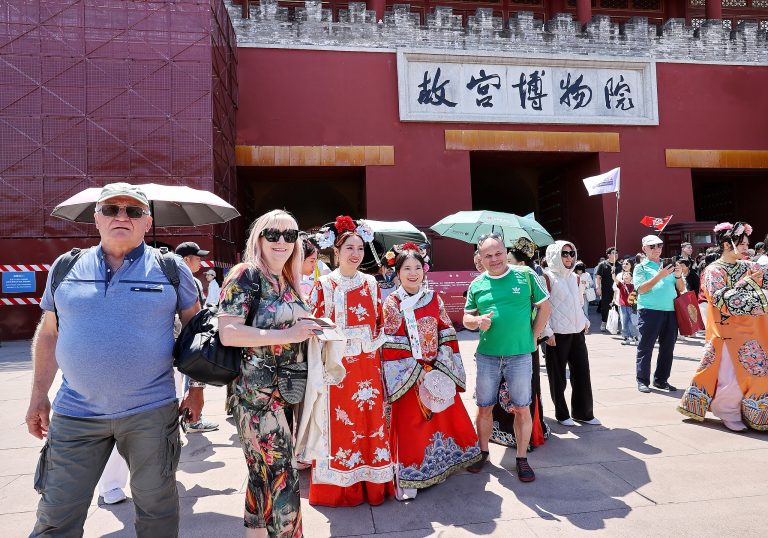 La ruée vers les voyages du jour de mai en Chine voit une augmentation de l&rsquo;ampleur et de l&rsquo;ampli; tourisme sortant