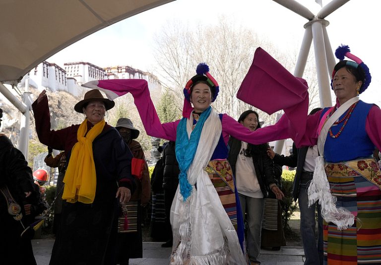 Livre blanc: la liberté religieuse a effectivement sauvegardé dans Xizang