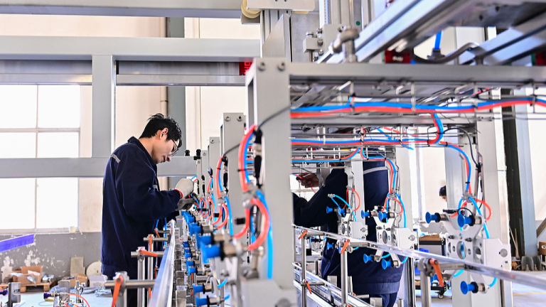Quelles mesures sont stipulées dans le droit de la promotion du secteur privé chinois?