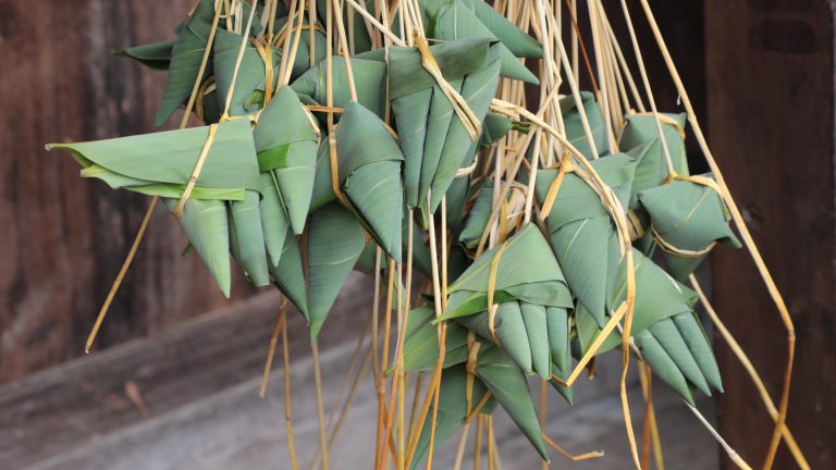 Rice Dumpling Rituel tisse les liens communautaires à Guizhou