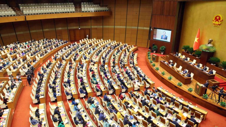 Vietnam, to Lam on an official visit to Russia