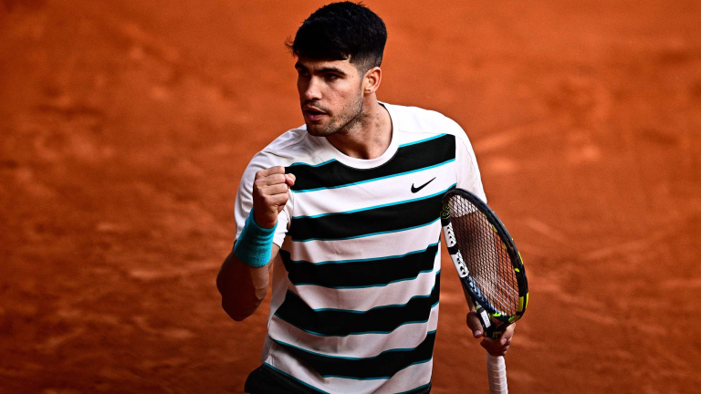 Alcaraz passe devant Shelton pour passer à huit derniers à French Open
