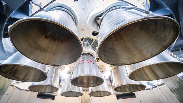 La fusée réutilisable de Chine Zhuque-3 termine un test de cluster de moteur majeur