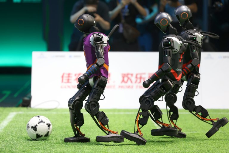L&rsquo;université de Tsinghua remporte le 1er Robot Humanoid 3 × 3 de la Chine